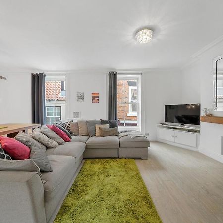 30 Percent Off! The Central Whitby Gem - 4 Bedrooms Εξωτερικό φωτογραφία