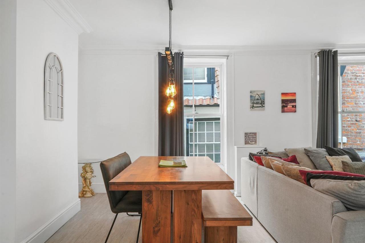 30 Percent Off! The Central Whitby Gem - 4 Bedrooms Εξωτερικό φωτογραφία